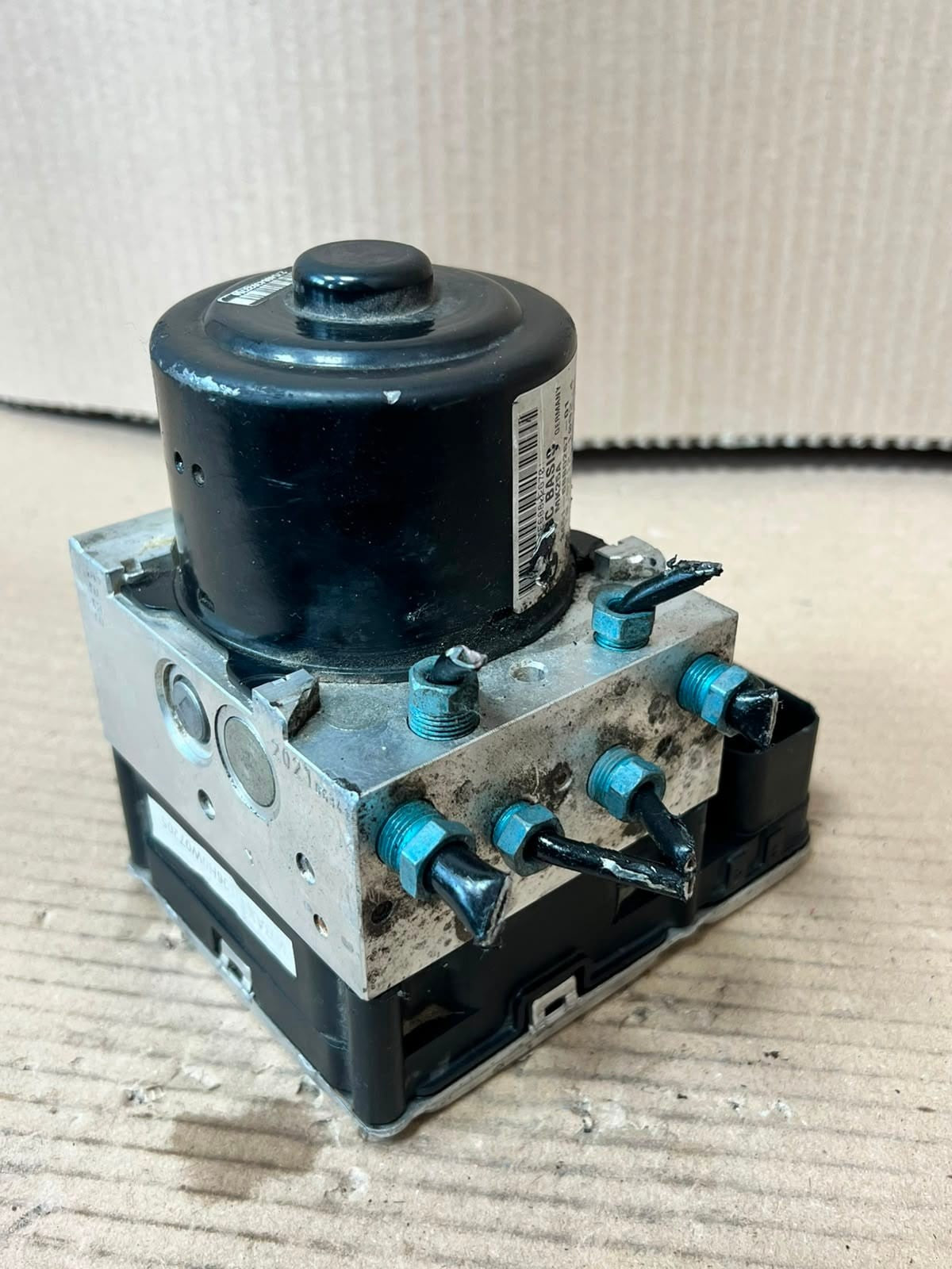 2017 BMW X3 F25 X4 F26 ABS DSC Pump Control Module 6881322 OEM