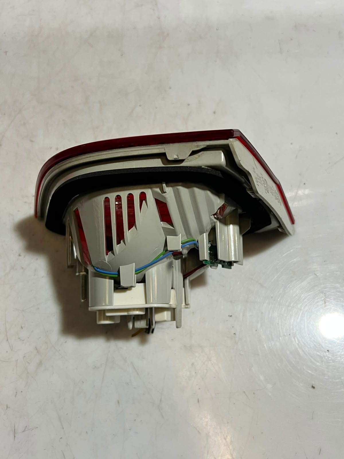 BMW 3' E90 LCI 328i 323i 335i Tail Light Decklid REAR SET 7289428 7289426 