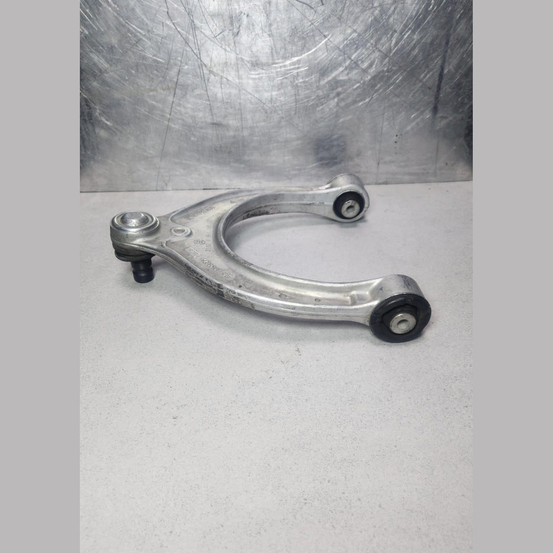 2018 BMW 540i Front Upper Control Arm 686118502 5 Series G30 G31