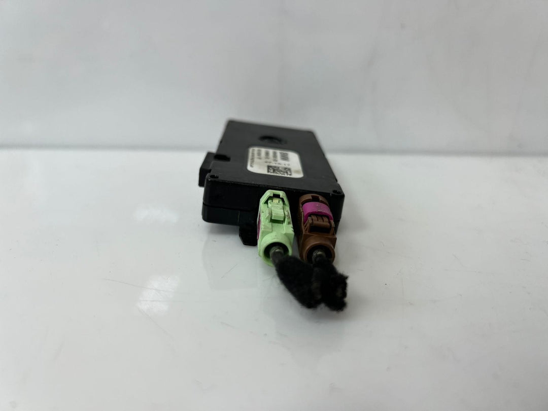 BMW 5' F90 G30 7' G11 G12 Antenna Amplifier Diversity 9384058 OEM