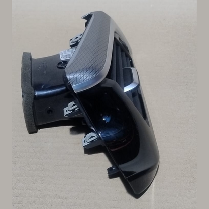 BMW G30 G31 G32 F90 RIGHT DASHBOARD AIR VENT GRILL TRIM RHD 9330858