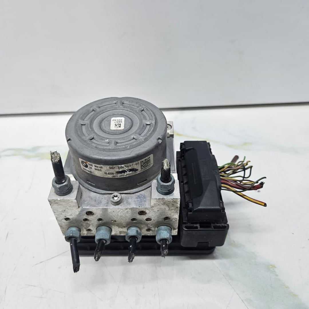 2012-2015 BMW F22 F35 M235i 328i ABS Anti-Lock Brake Pump Module 6868638 OEM