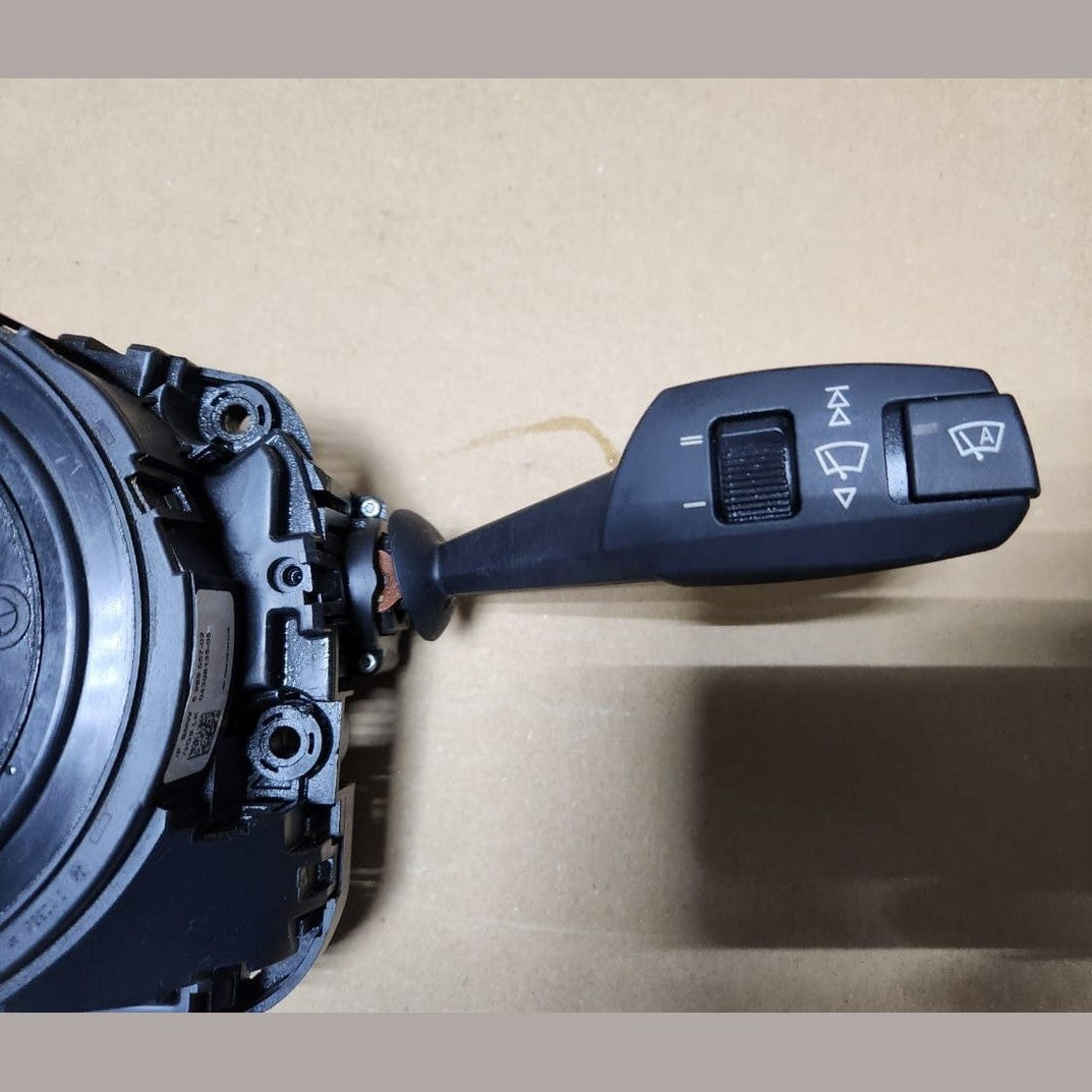 BMW Steering Column Switch Unit 9123035. 1 Series E81 E87 and 3 Series E90 E91