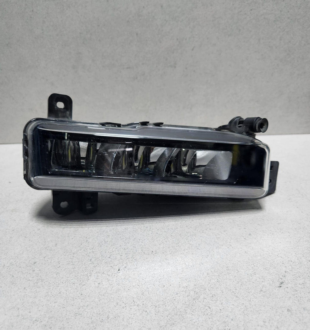 Genuine 2019-2023 BMW 330i Front Left Fog Light 8089525 3 Series G20 G28