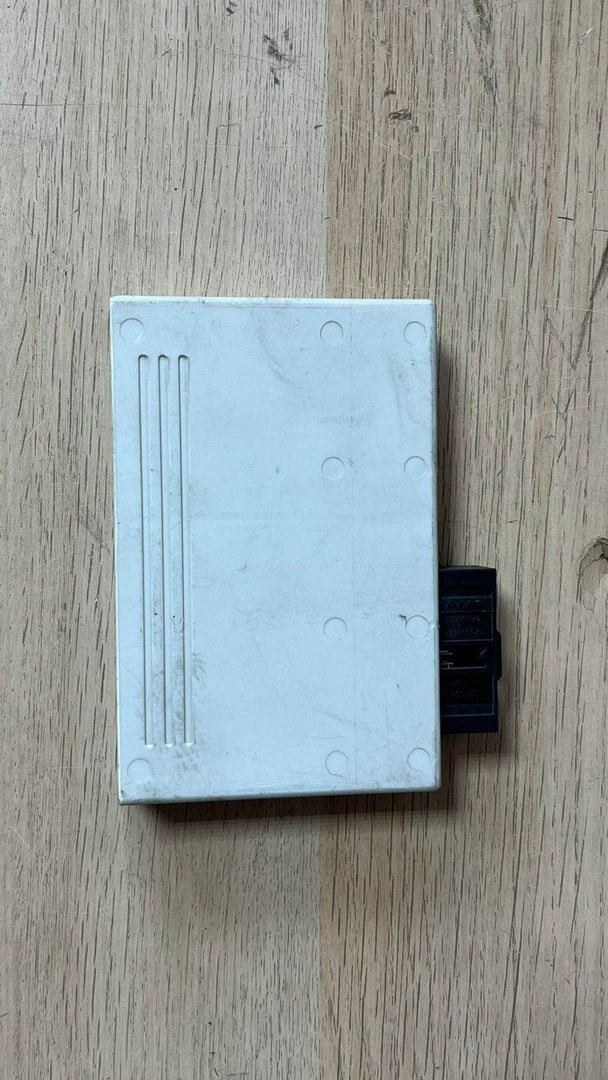 BMW 2008 BMW 535xi Power Control Module 9138969 E60 models including 535xi and 5