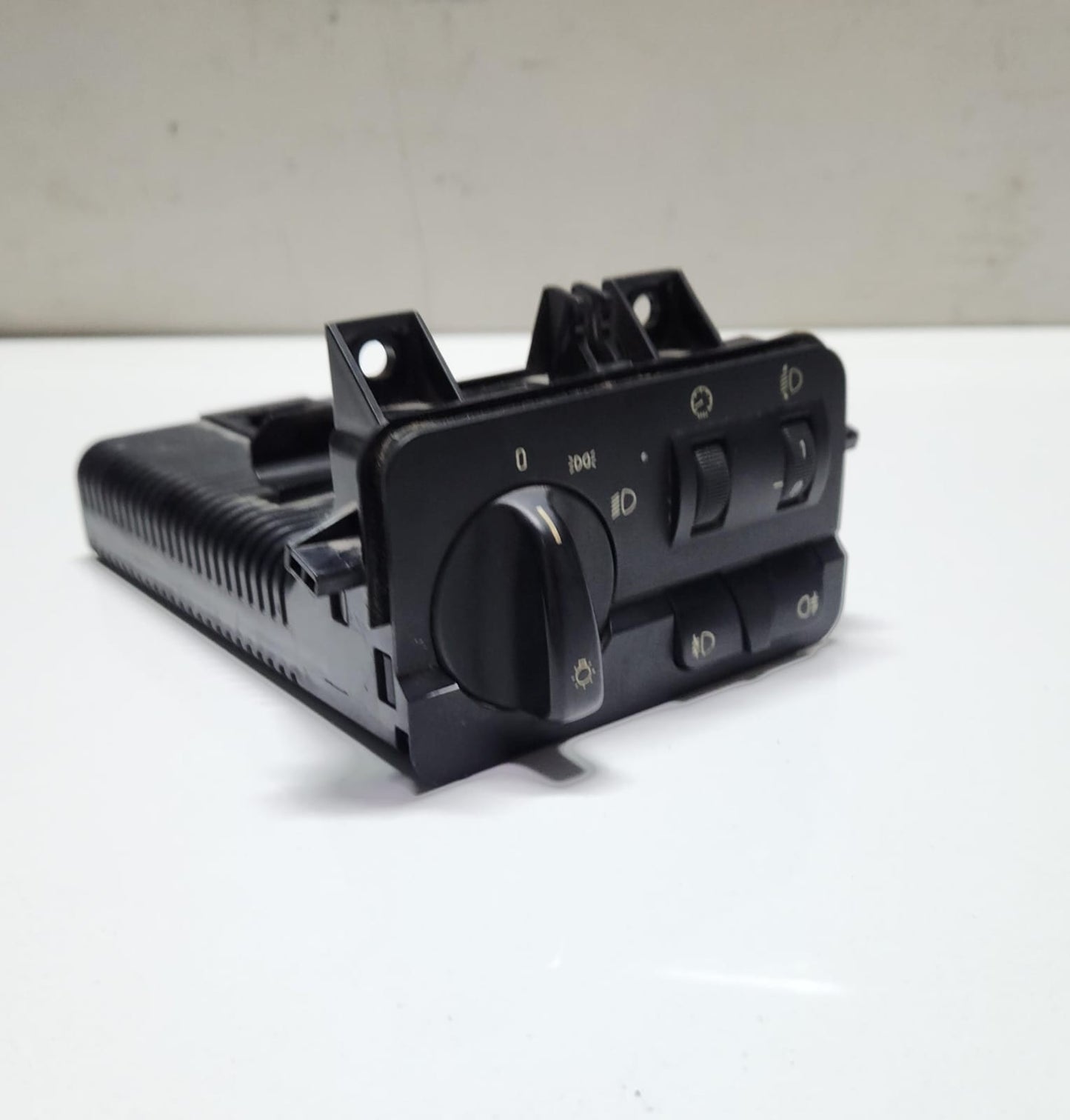 Genuine 1999-2005 BMW 3 Series Light Switch 6901429 E46 OEM