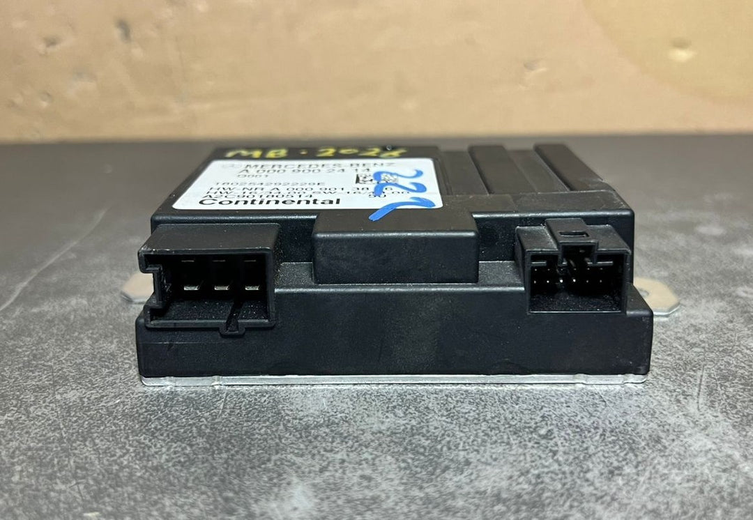 2015-2020 Mercedes S-Class W222 W205 Fuel Pump Control Module A000 9002414 OEM
