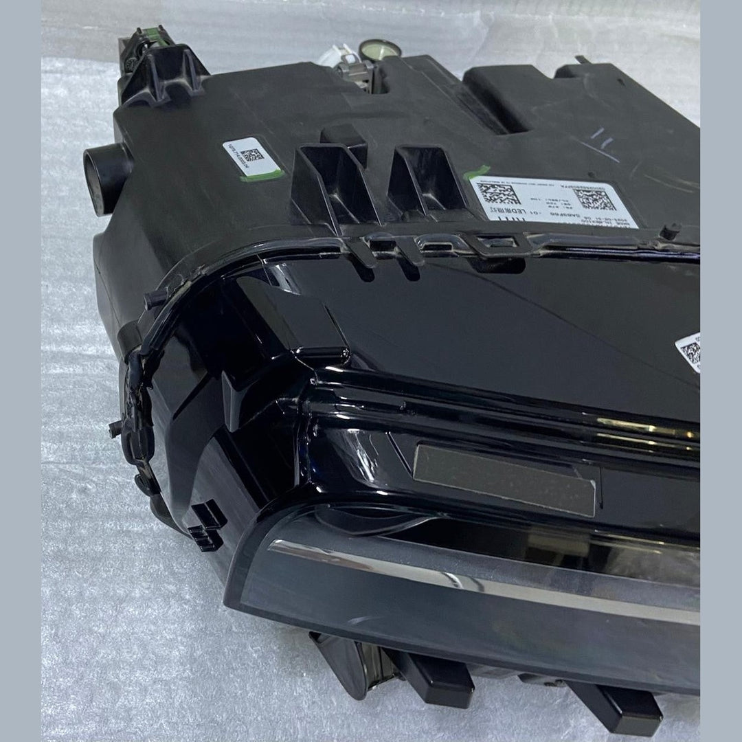 OEM BMW G07 X7 Head Light LED Right Side 5A63F66 Without module Brand New