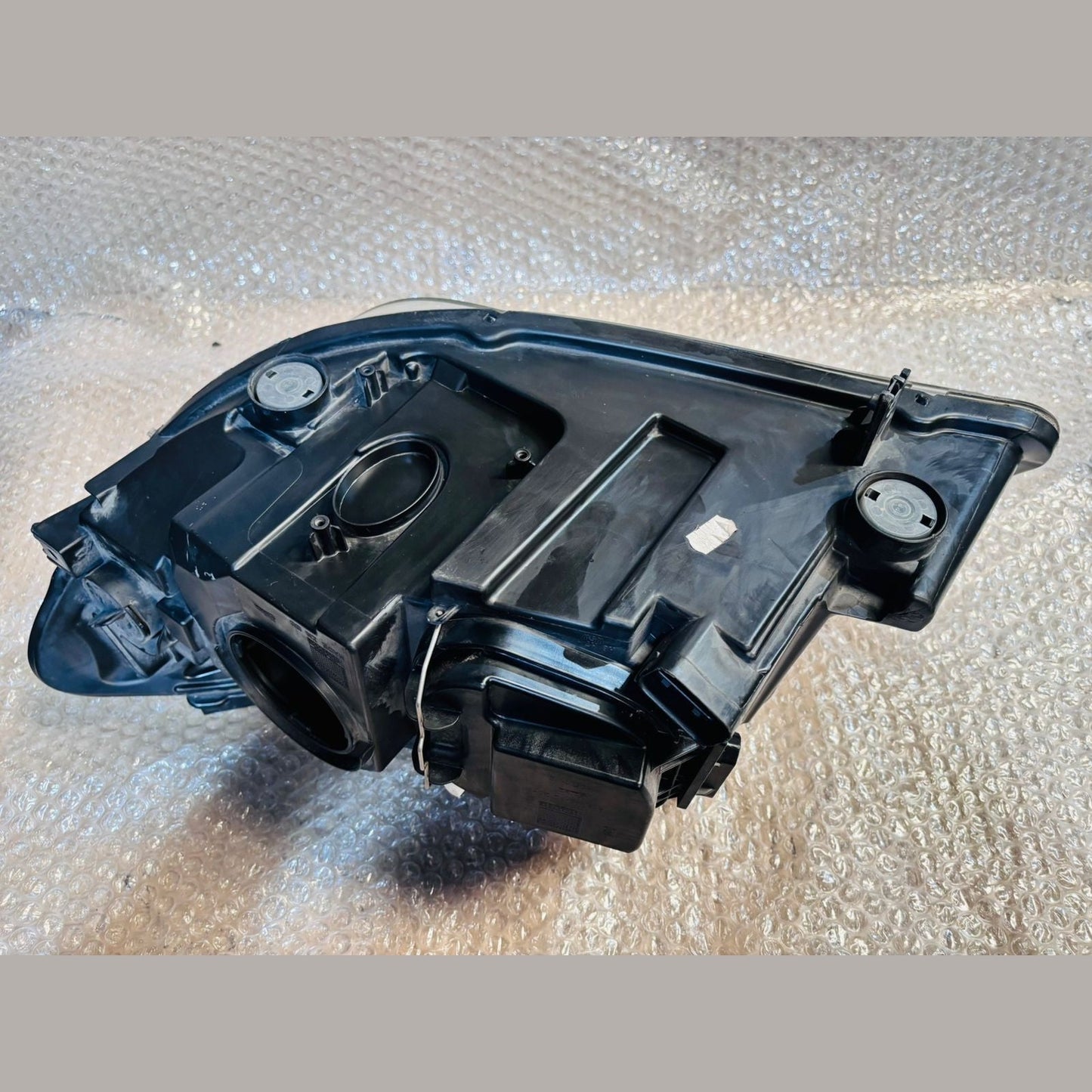 Bmw X1 E84 2009 to 2012 None Xenon Headlight Right side 8909350