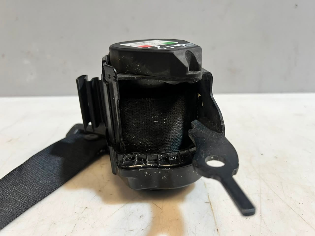 2015-2023 BMW 7 Series G11 G12 Seat Belt REAR 630704600A OEM
