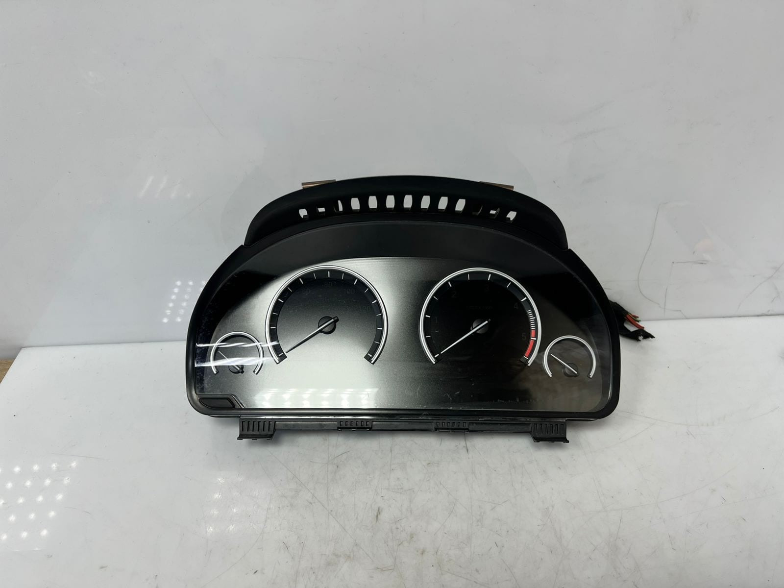 BMW 7 Series F01 F02 F03 Speedometer Instrument Cluster Right-Hand Drive 9249578