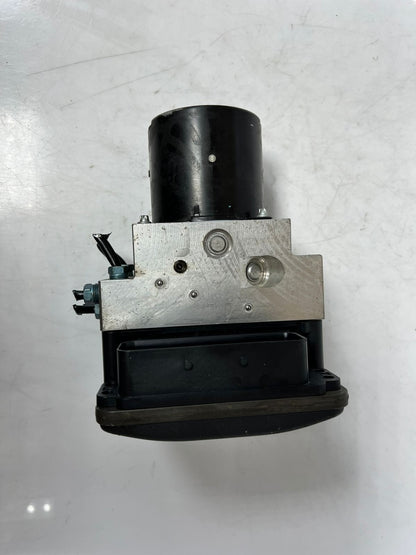 2010-2015 BMW 5 7 Series F01 F02 F07 Gran Turismo 740i ABS Pump 6795069 OEM