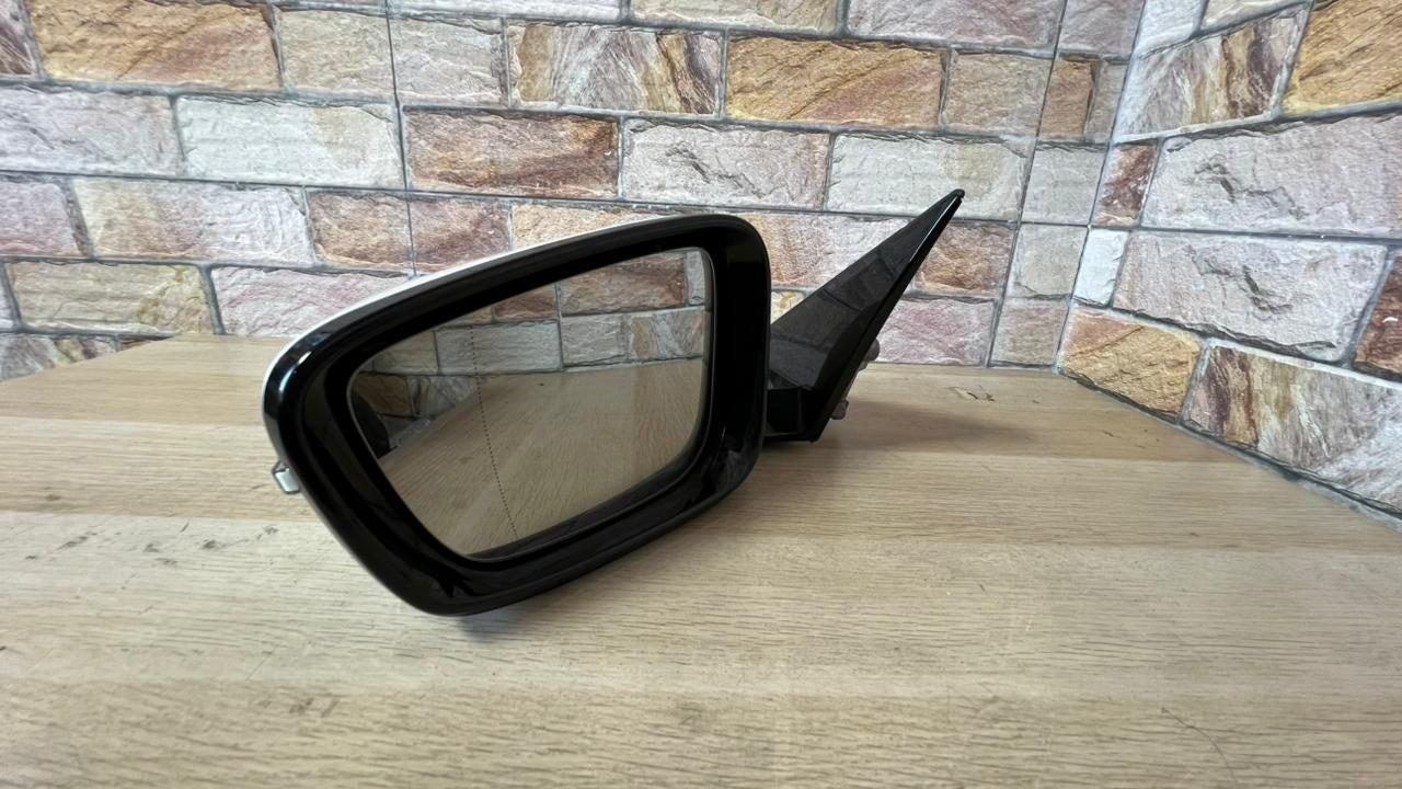 BMW Left Side Door Mirror F0184101U668B 5 Series G30 G31