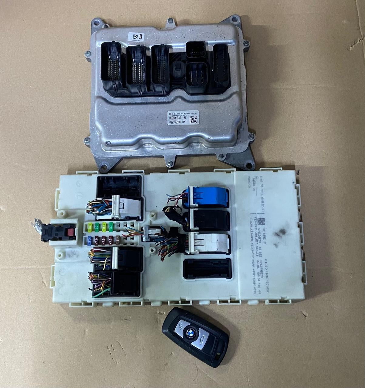 OEM BMW 2011-2014 F32 F30 F31 N20 ECU Engine Control Unit DME 8610635 Set Bosch