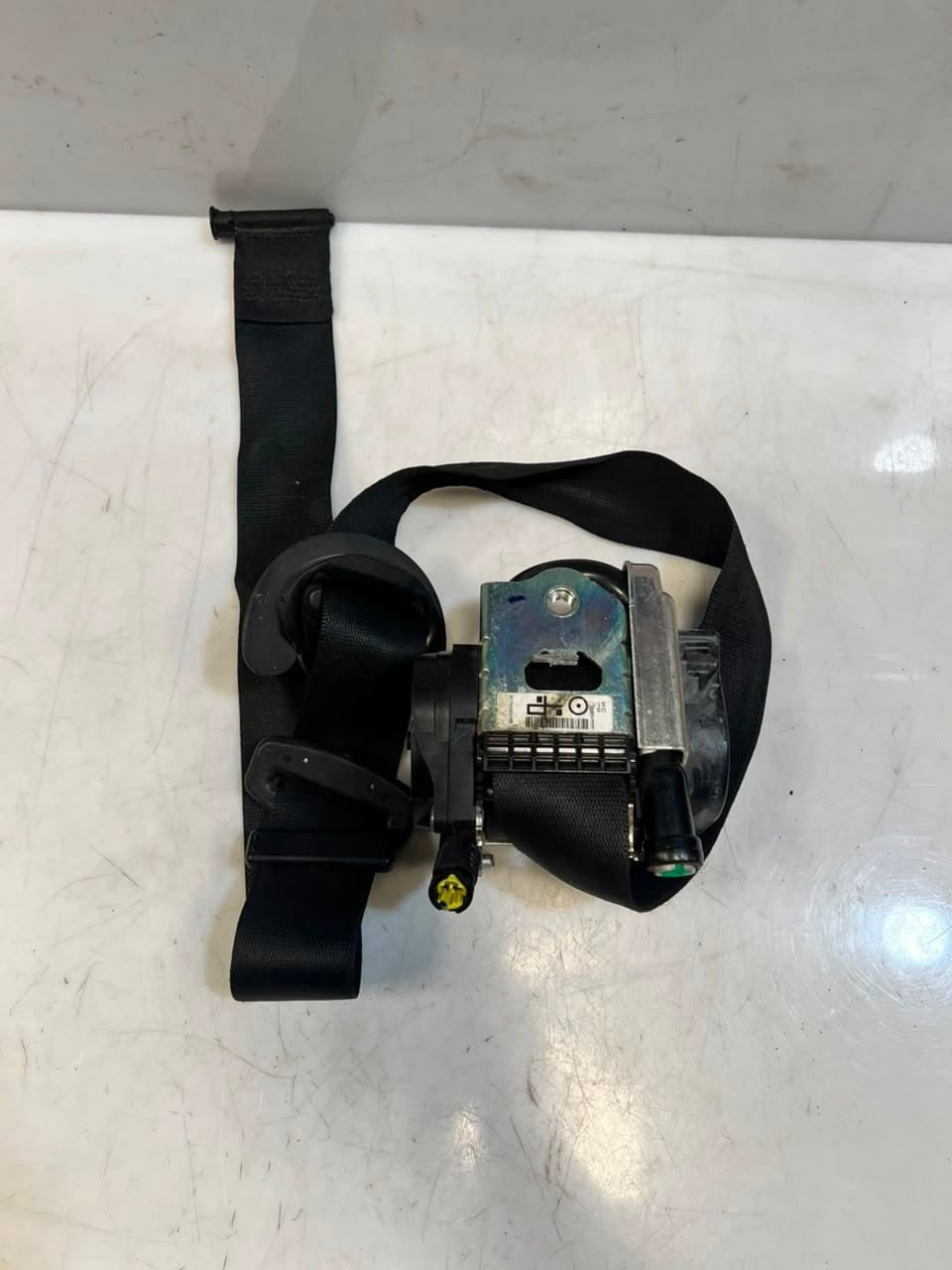 BMW X5 F15 X6 F86 Front Left Driver Seat Belt Retractor Assy 624641100F OEM