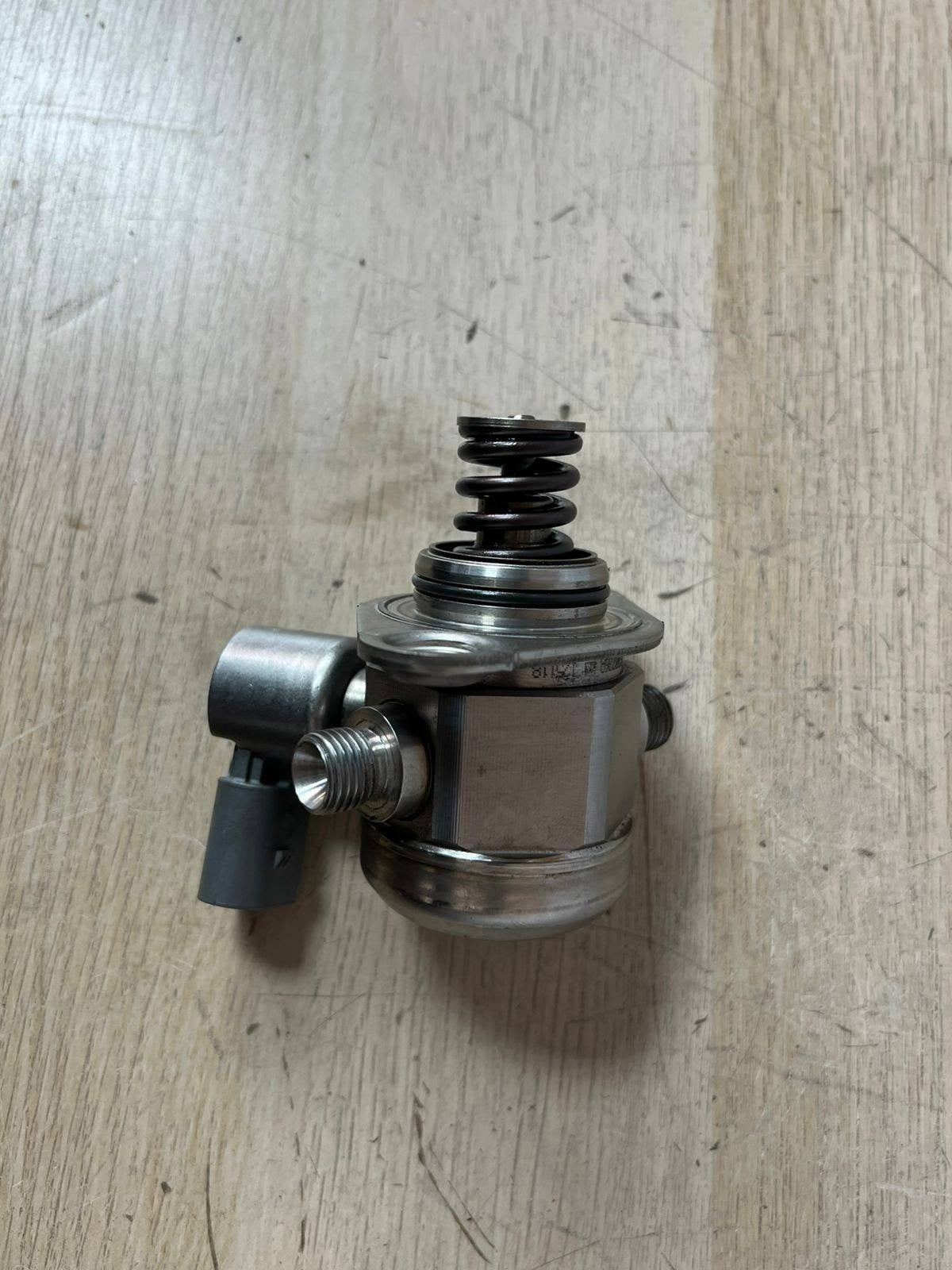 2010-2013 BMW High Pressure Fuel Pump 7610761 135i, 335i, 535i, 640i, X3, X4 N55