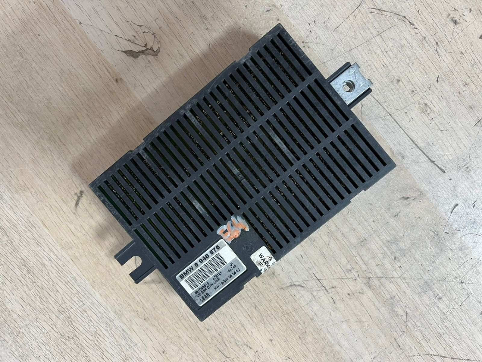 2002 BMW 745i Xenon Light Control Module 6948576 5 Series E60 and 7 Series E65 v