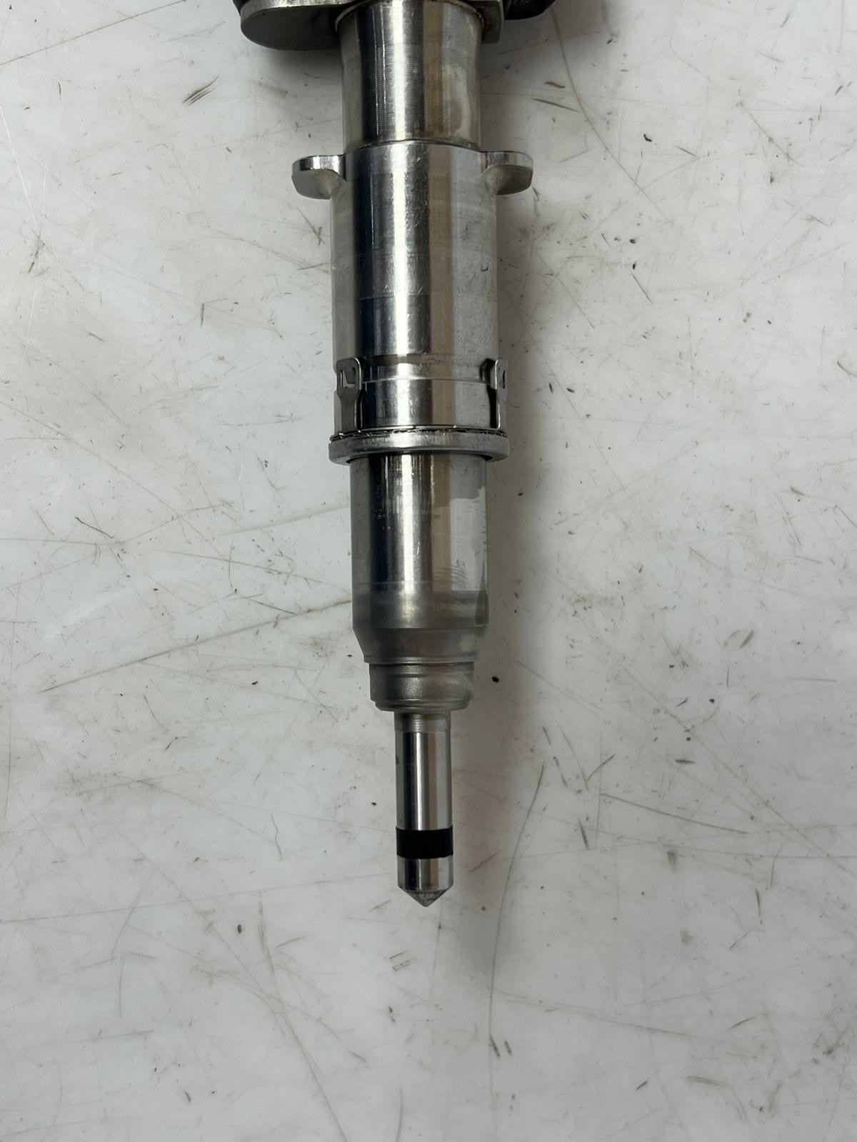 BMW 3, 5, 6, and 7-Series Direct Fuel Injector 7565138 - 02 OEM
