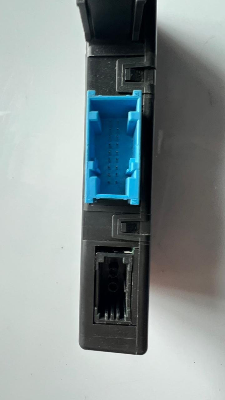 2011-17 BMW X3 Central Gateway Module Control Unit 9243214 F25 X4