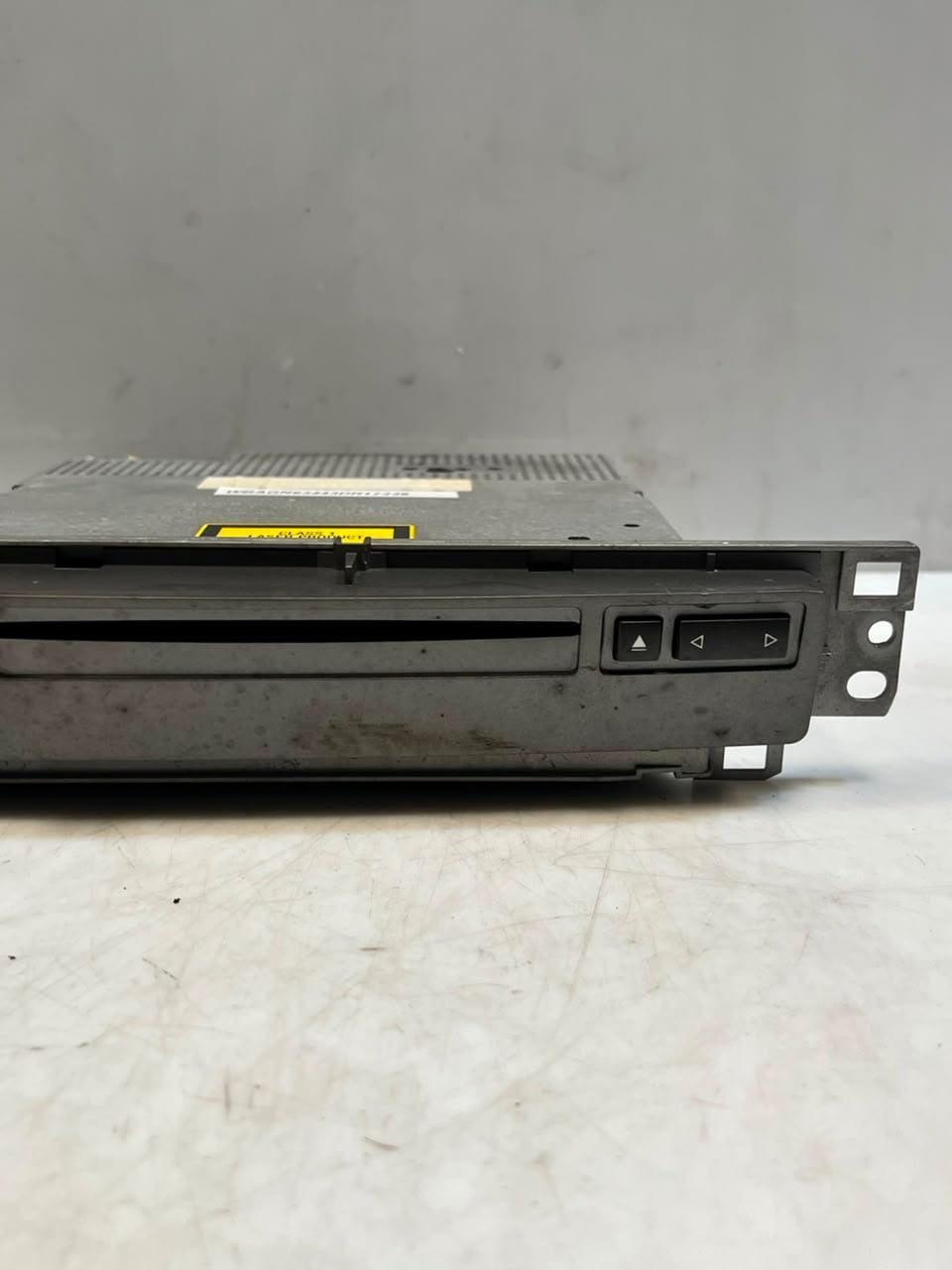 BMW  7 Series E65 E66 Radio Cd Player Dvd Player Navigation SYSTEM 6935623