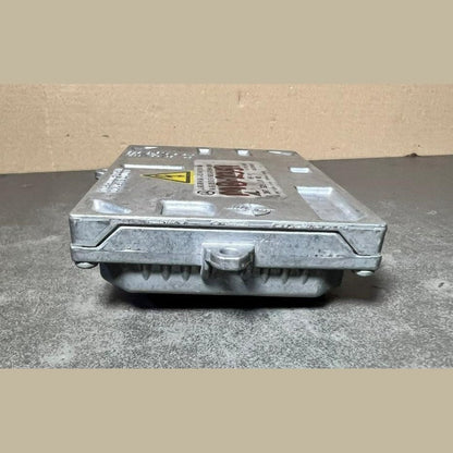 Mercedes Benz W221 Xenon Light Headlight Control Module Unit A216 8704826 OEM