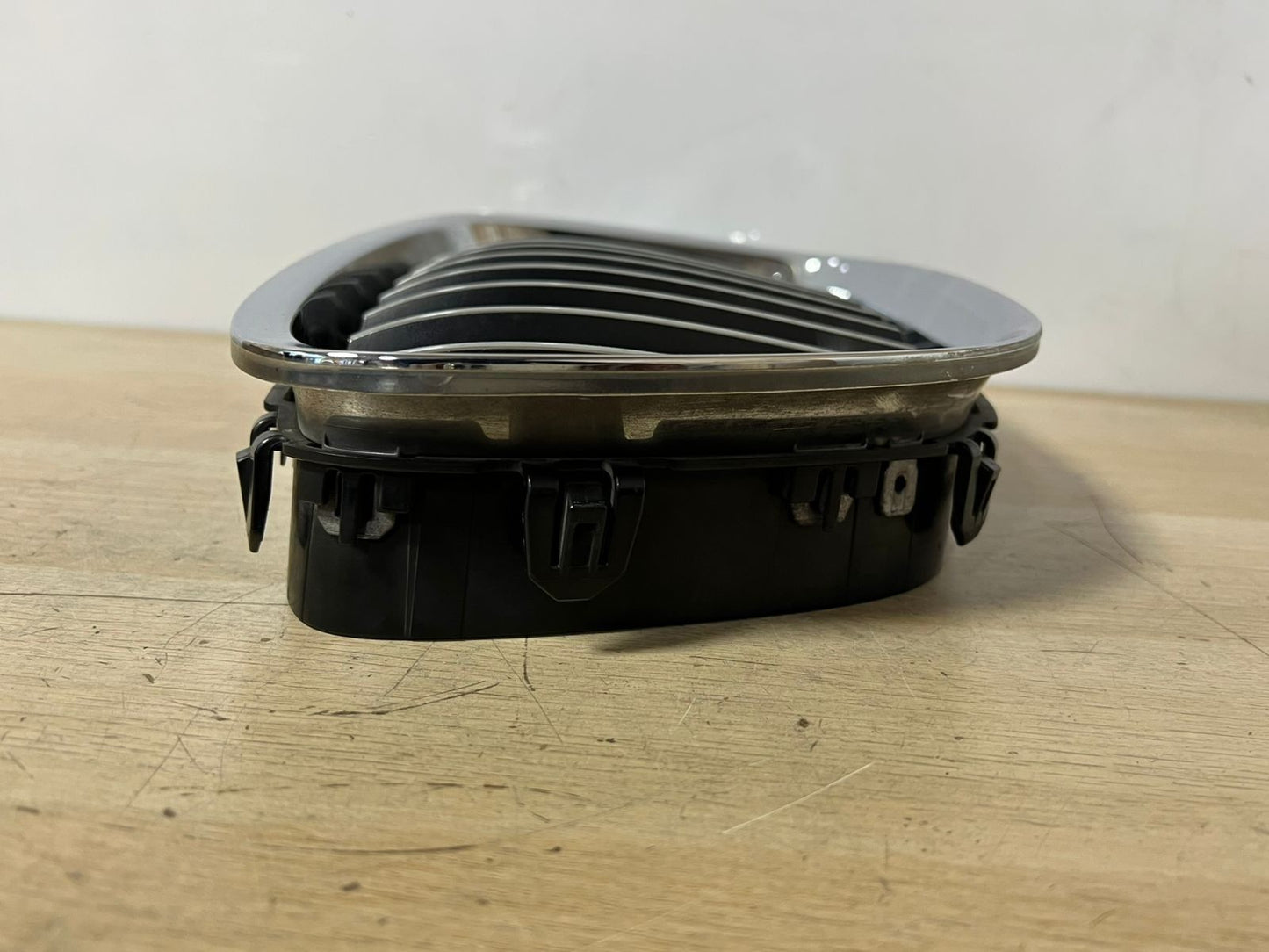BMW 5 Series GT F07 2009 Front Right Upper Bumper Grille Trim Chrome OEM 7200170