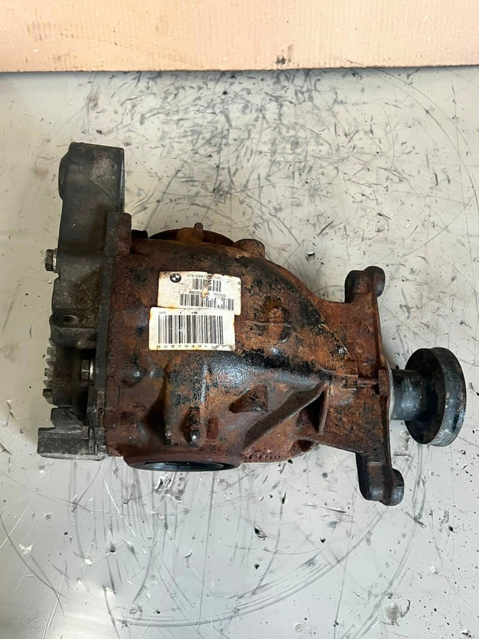 BMW 5 Series E60 530i M54 with 3.46 ratio Rear Differential 7516881 OEM