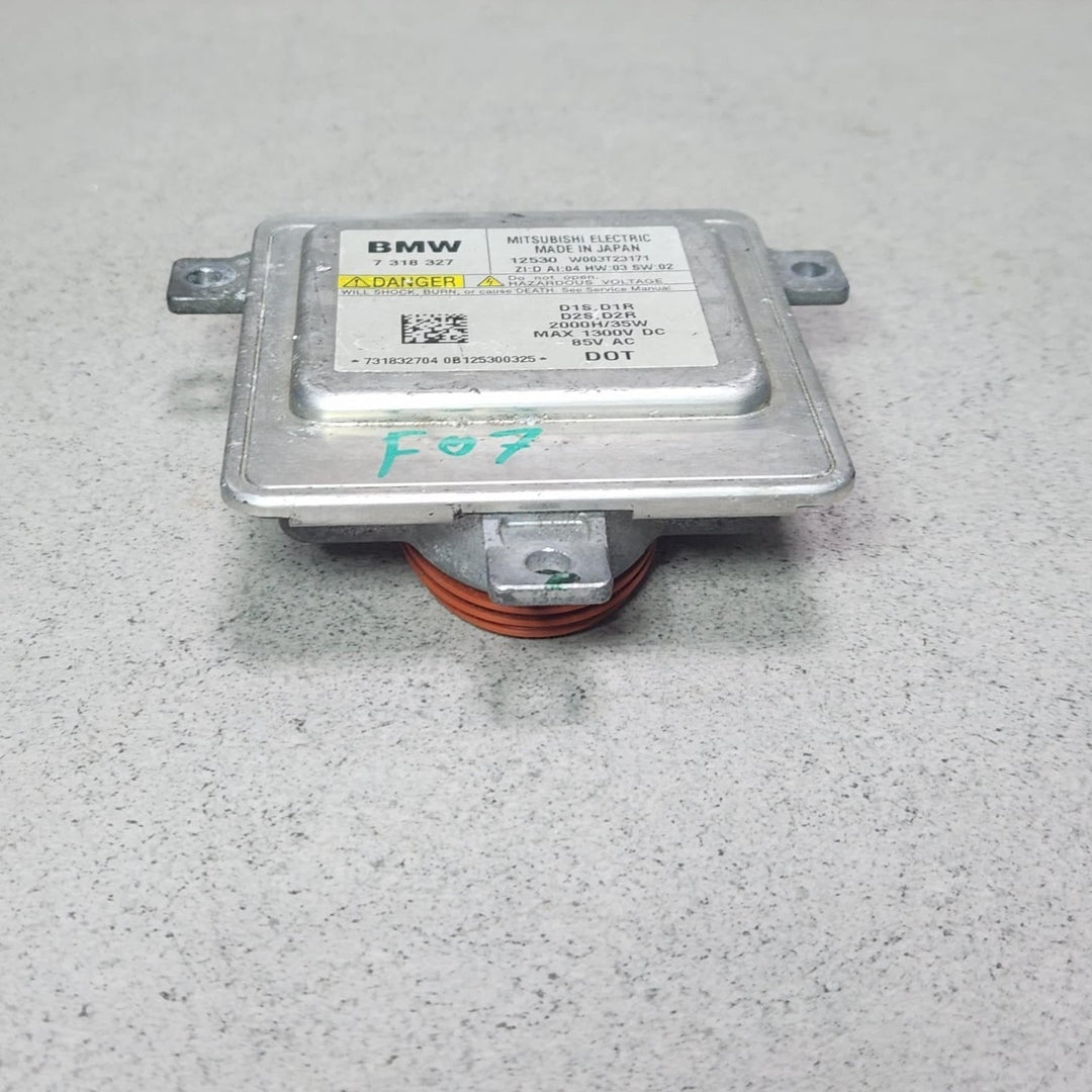 2011-2013 BMW 528i F07 F10 F11 Xenon Headlight Ballast 7318327 OEM