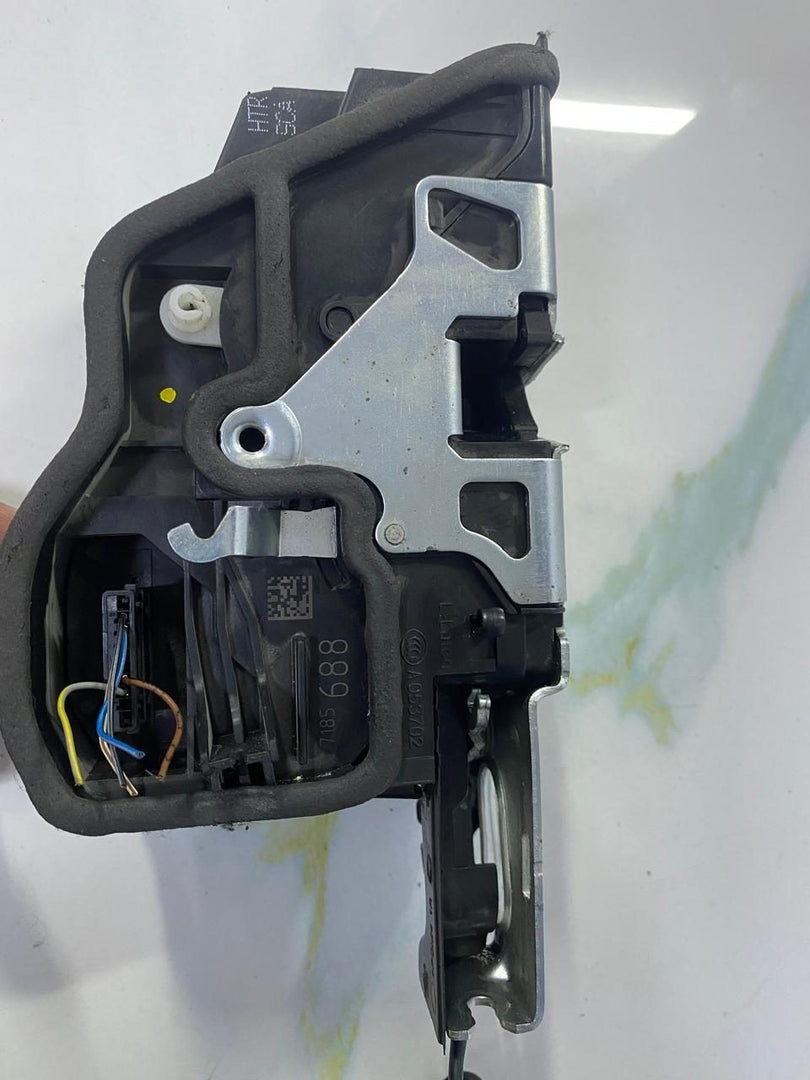 2008-2013 BMW 535i Door Lock Latch Actuator A053702