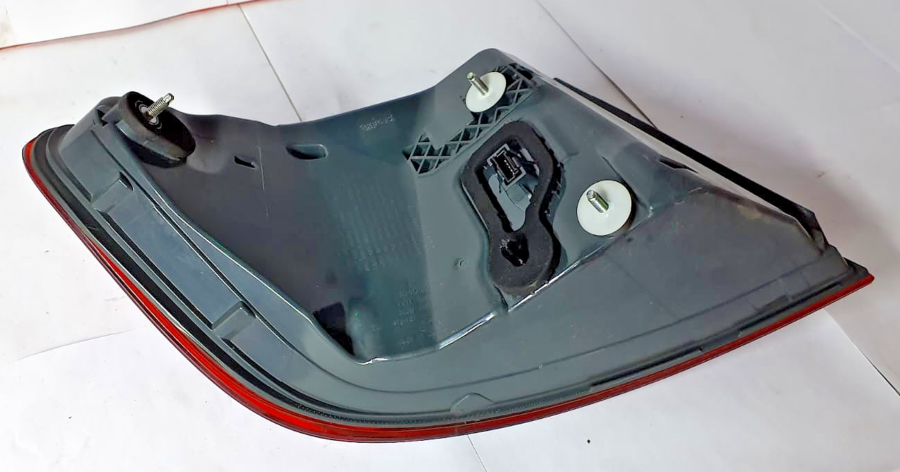 OEM 2014-2016 BMW 5 Series F10 Right Passenger Tail Light LED 184080-02