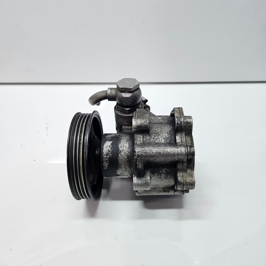 6798865-2011-2015 BMW X1 E84 sDrive20i 2.0L Engine Power Steering Pump OEM 