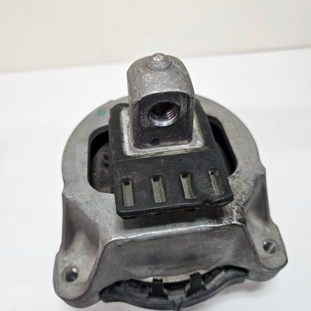 2022 BMW M2 G87 M3 G80 G81 M4 G82 G83 Left Side Engine Mount 8097149