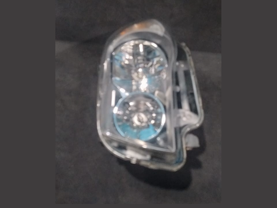 BMW 1 SERIES E81 E82 E87 E88  LEFT SIDE  HEADLIGHT LAMP  -7249651