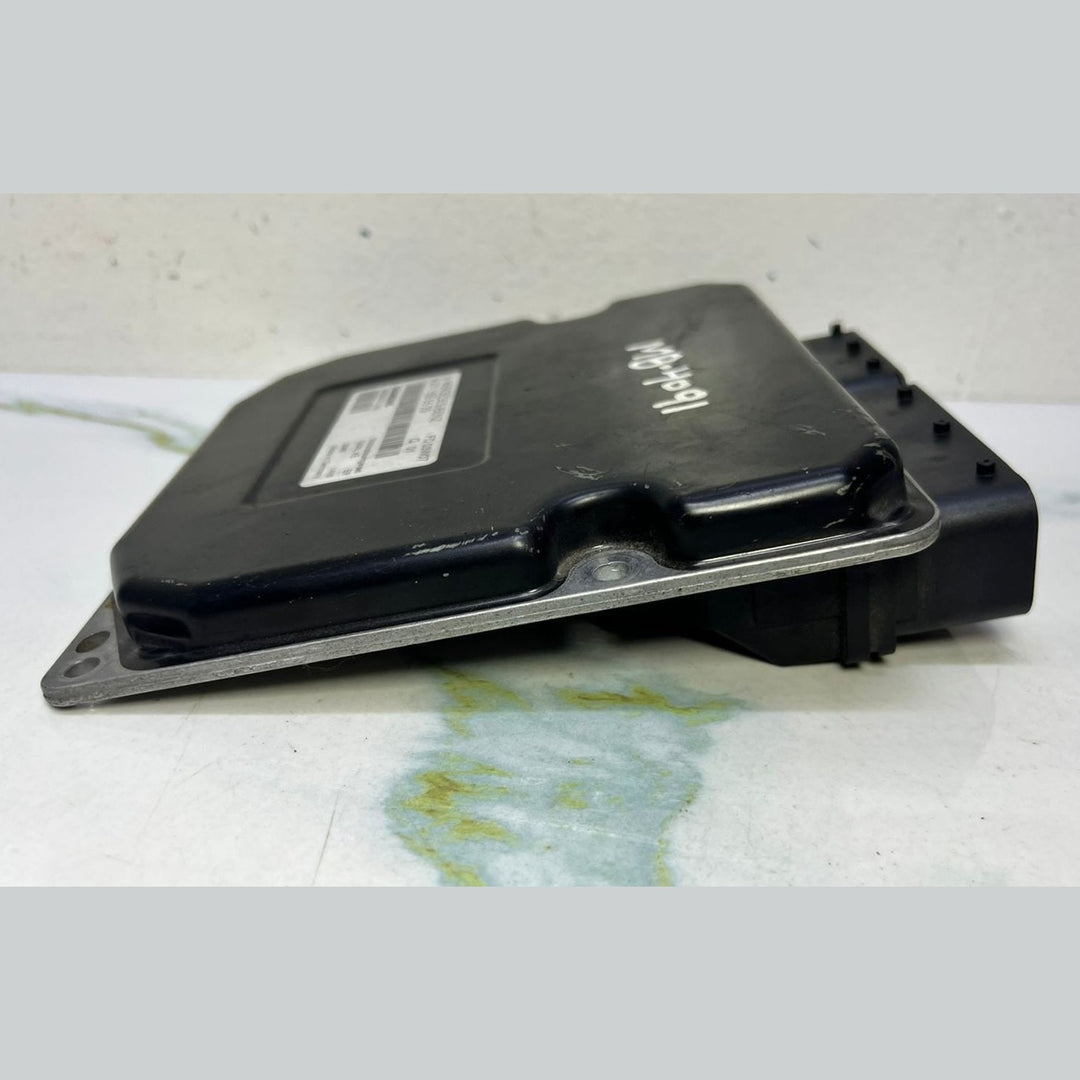 Mercedes Engine Control Unit A2711535579 W203 C180 C-Class Siemens