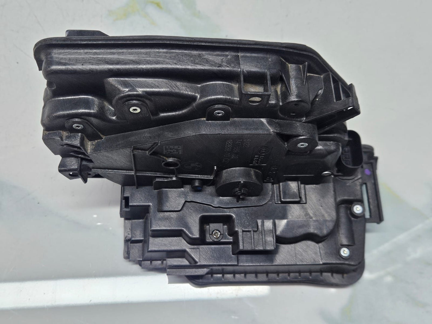 BMW G30 LCI 530d M Package Door Lock Latch Rear Left Side 7477689 OEM