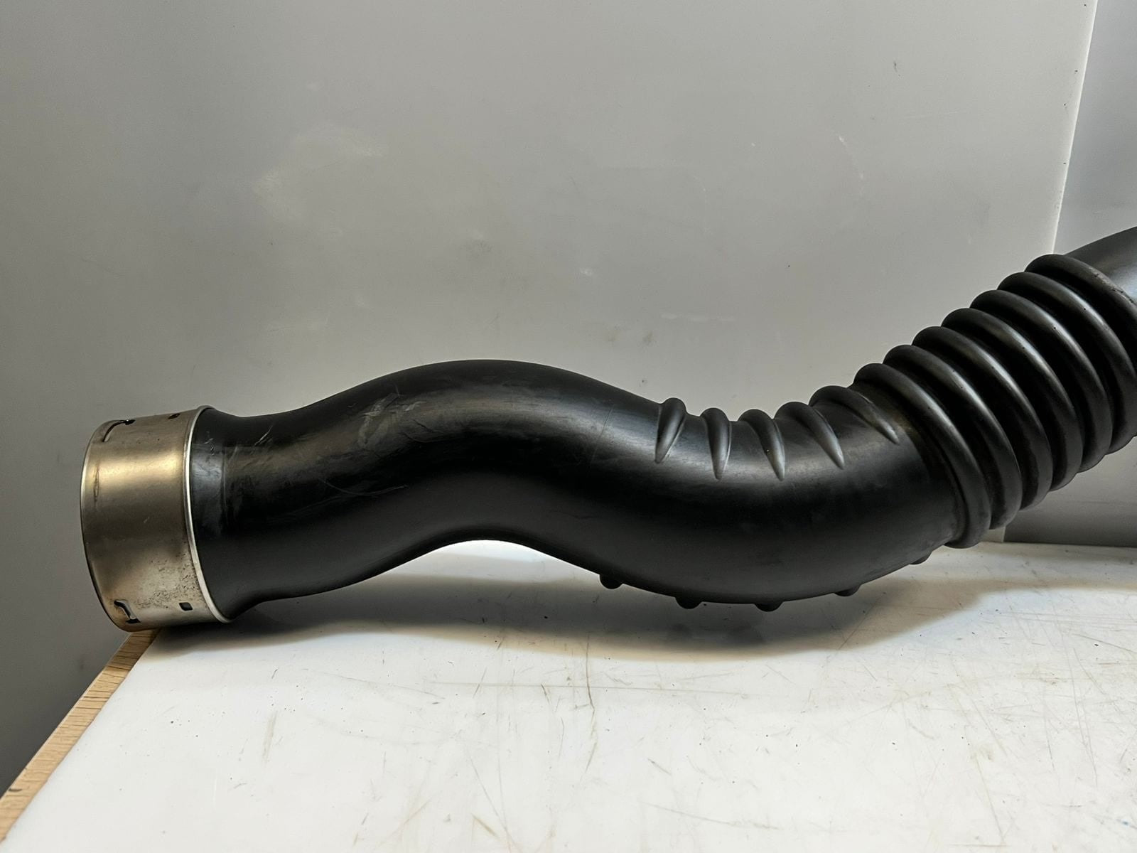 2012-2016 BMW 328i F32 F33 F36 F30 F31 N20 Turbocharger Intercooler Pipe 7597592