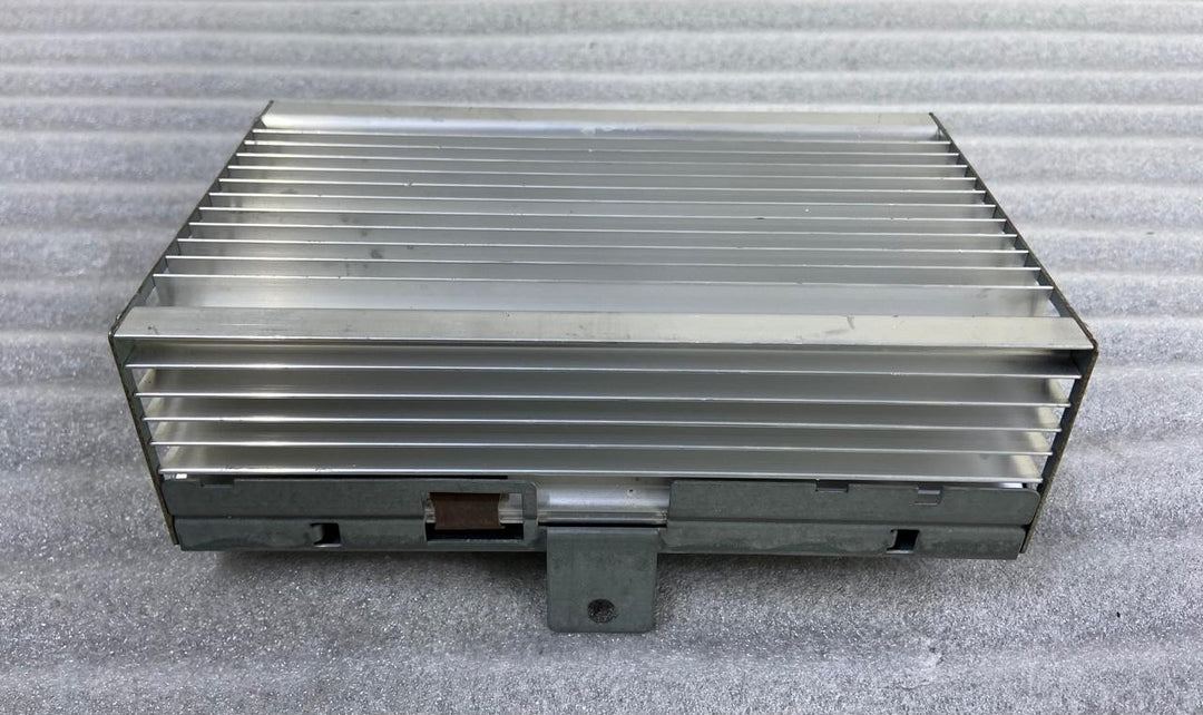 OEM BMW 5 Series Gran Turismo F07 09-13 Harman Becker Stereo Amplifier 9266351