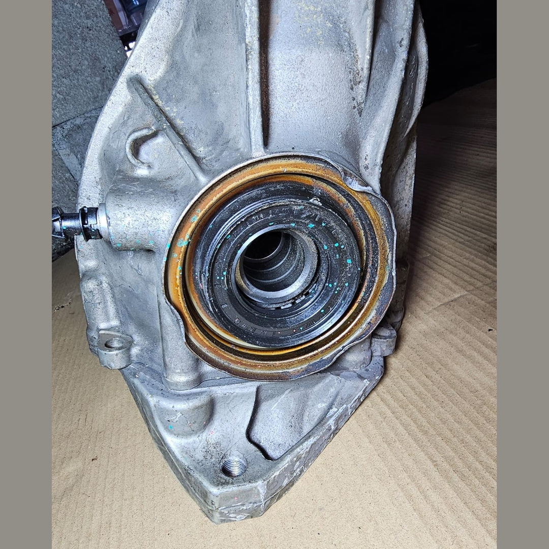 14-18 Mercedes-Benz Rear Differential Assembly A2053501600 C-Class E-Class 3.067