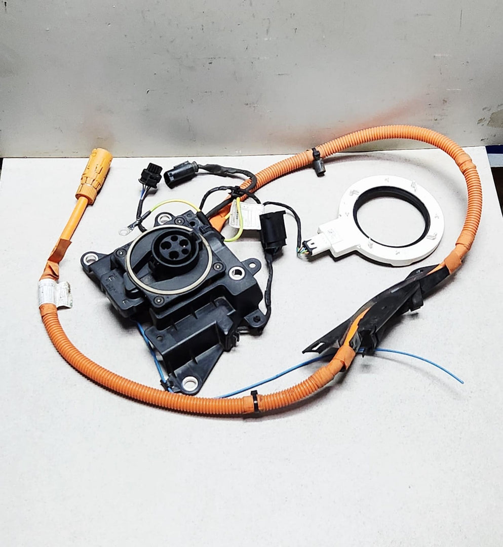 2016-2018 BMW 330e Hybrid Charging Cable Power Socket 6824112 OEM