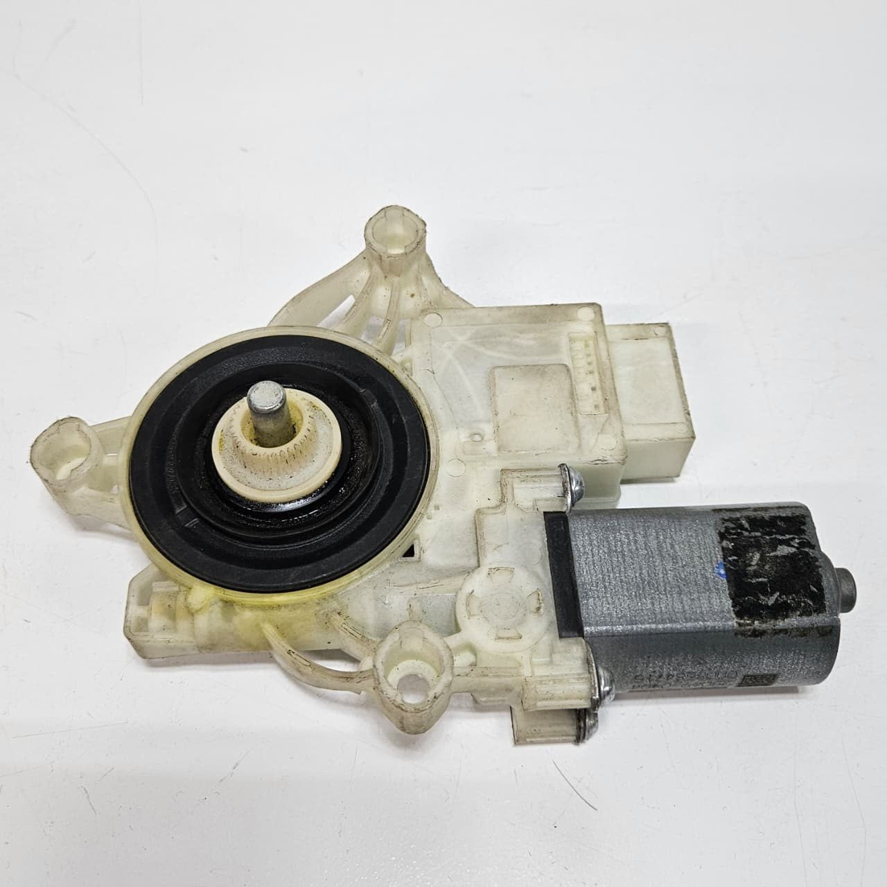 2020 BMW G20 G21 M340i Window Regulator Motor 8495866 Front Right