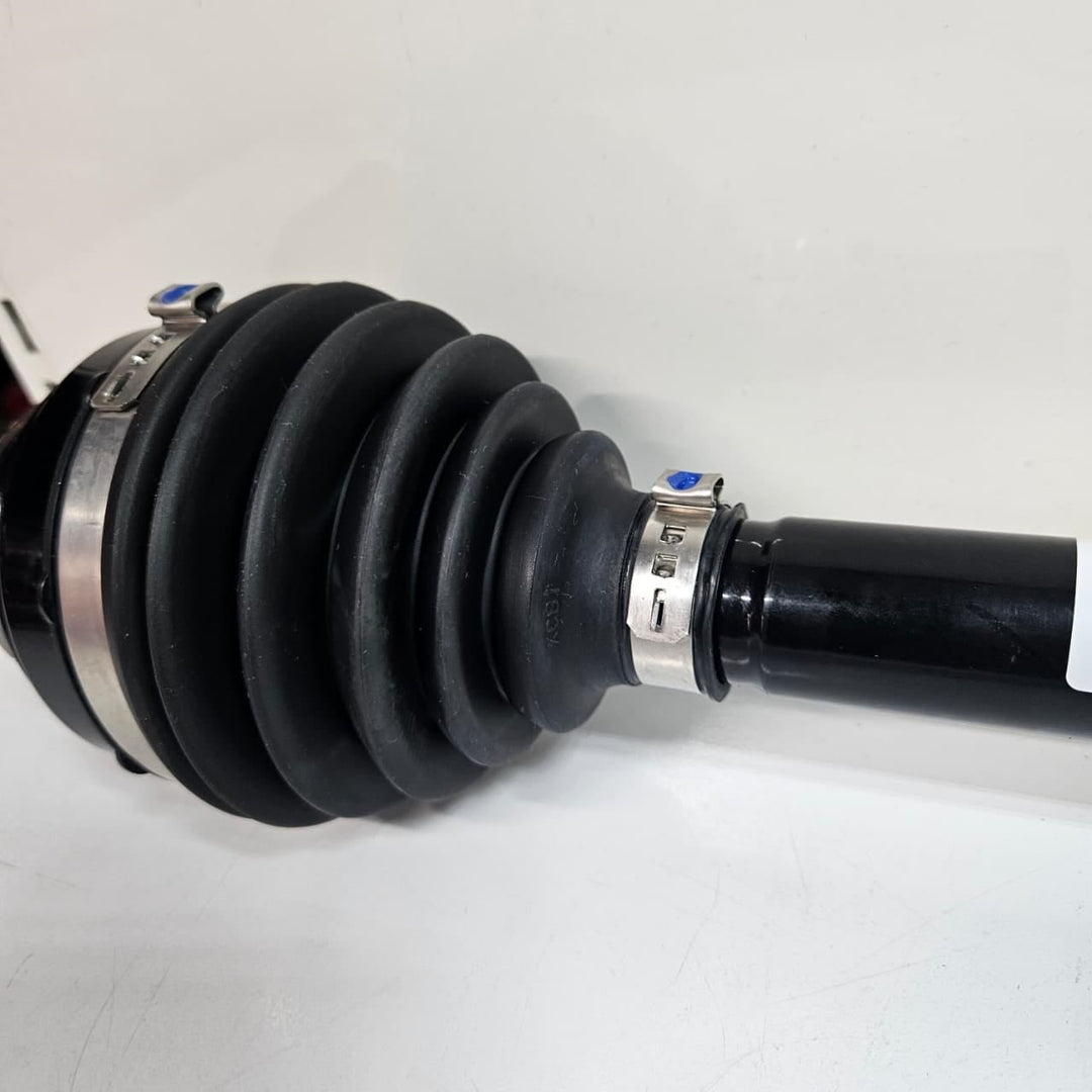 2017-2020 BMW G30 G31 xDrive 530i Front Right Driveshaft 8664676 NEW