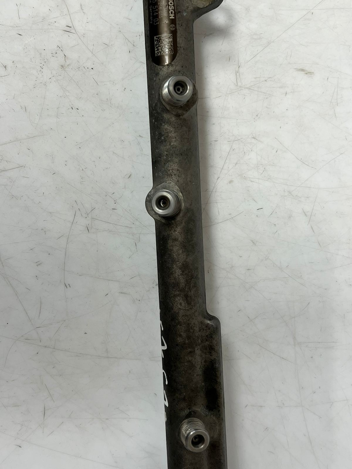 2002-2005 BMW 745i 7 Series E65 E66 E67 E60 E83 X3 Fuel Rail INJECTOR 7795514 