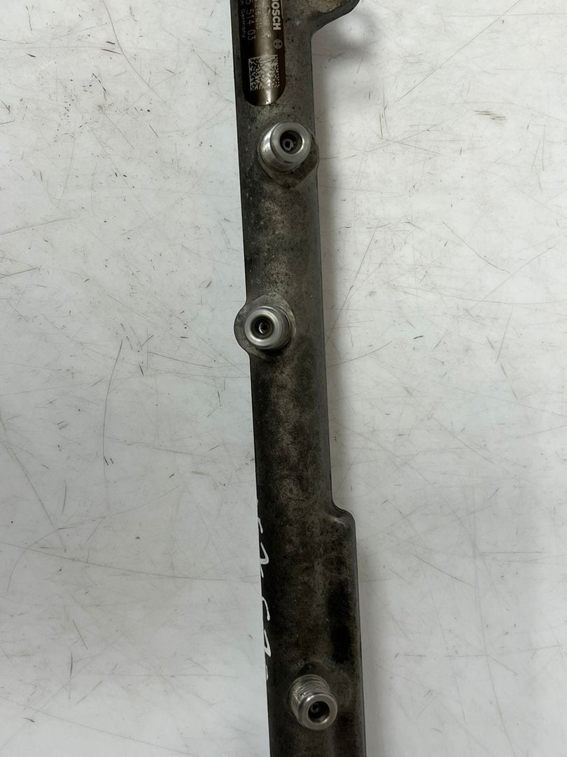2002-2005 BMW 745i 7 Series E65 E66 E67 E60 E83 X3 Fuel Rail INJECTOR 7795514 