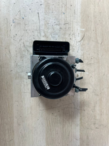 BMW X3 F25 X4 F26 ABS Pump Hydraulic Unit ABS P/N 6877722