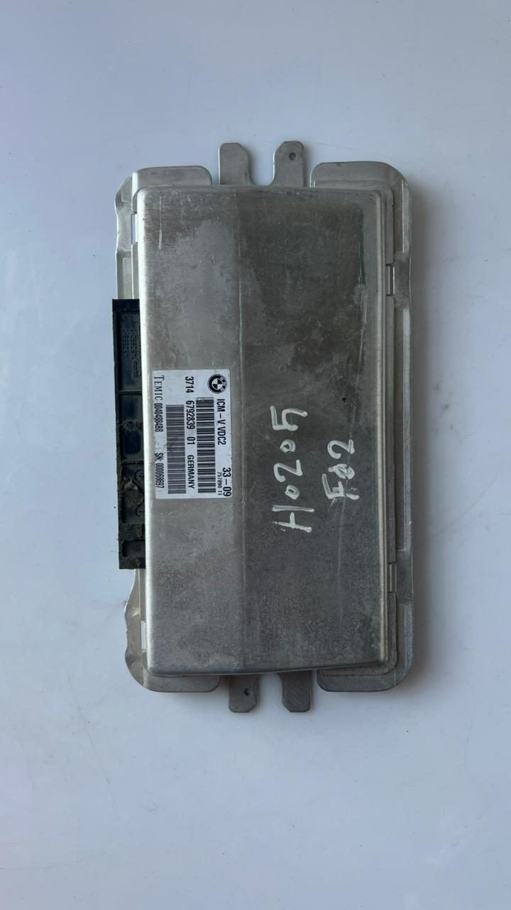 2011-2016 BMW 528i Suspension Control Module 6792839