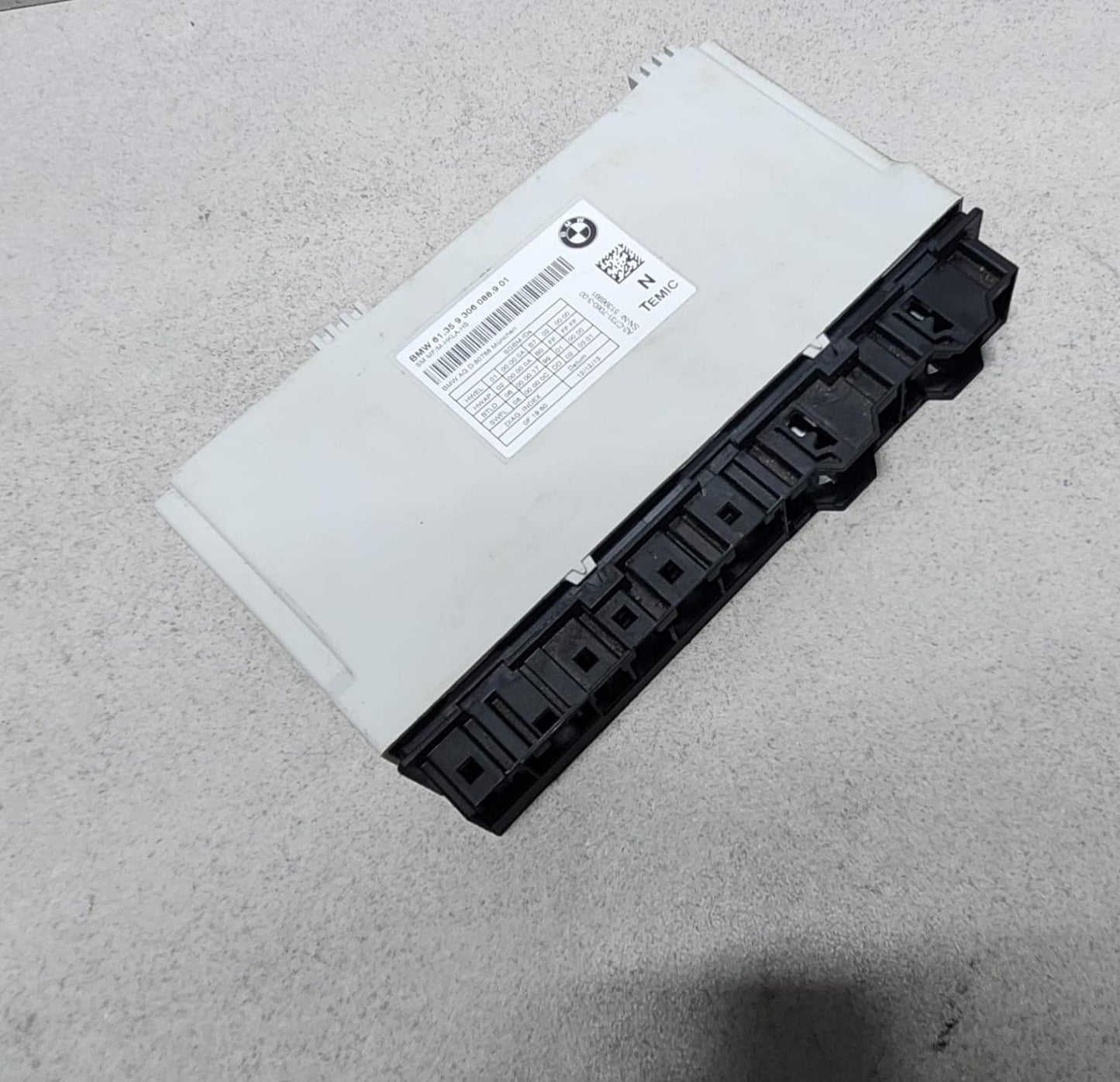 2014-2018 BMW X5 Front Seat Control Module 9306088 X5 and X6 OEM