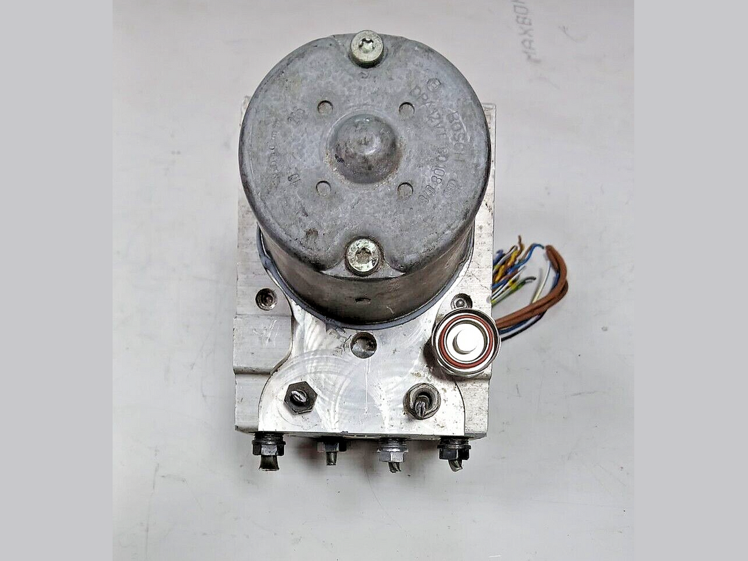 2002 BMW E46 325XI AWD WGN - ABS Anti Lock Brake System - Fits 01-05 OEM 6759850