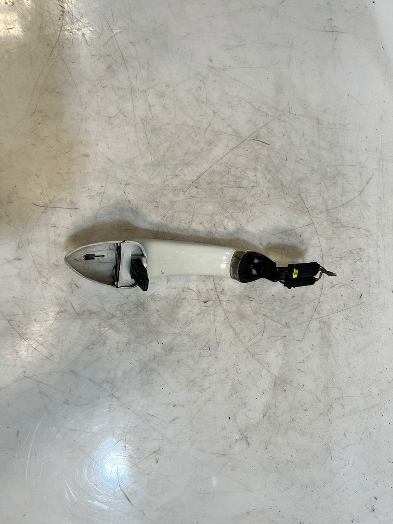 2011-2016 BMW 528i F01 F02 F03 F04 F10 Rear Left Exterior Door Handle 7305275