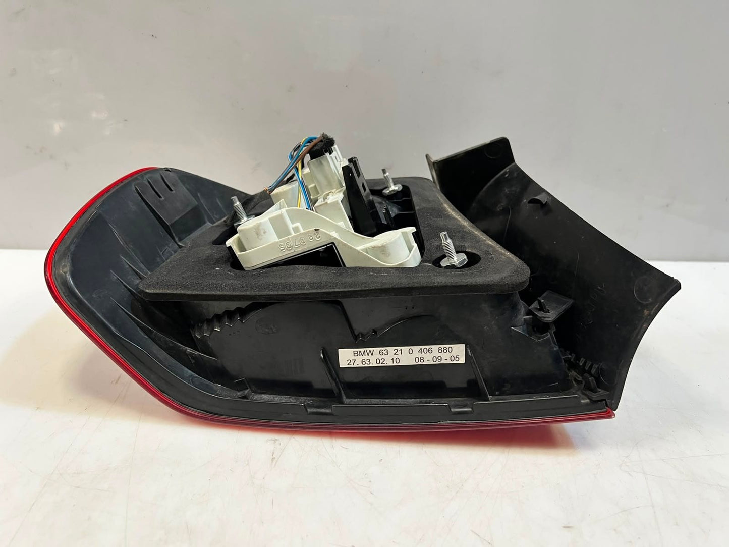 BMW  3 Series E90 TYC TAIL Light Rear Left RIGHT BACKLIGHT 0406879 0406880 OEM