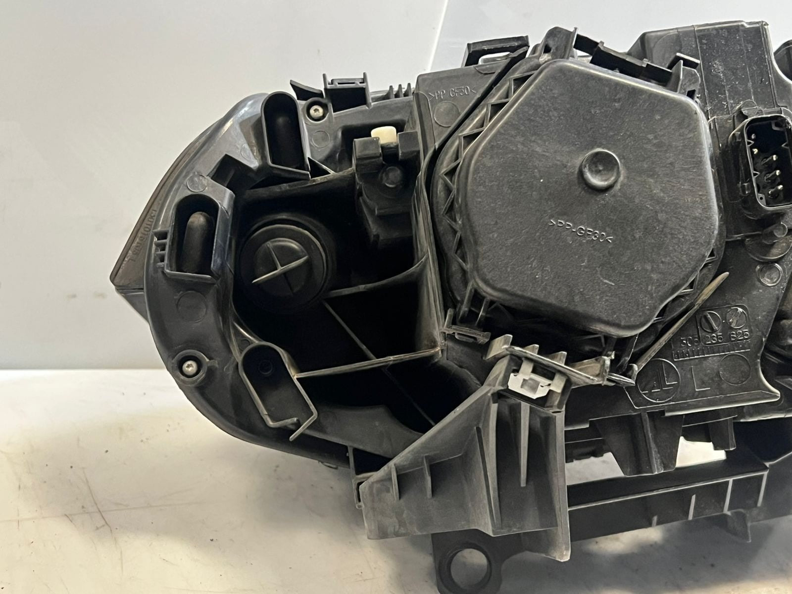 2004-2010 BMW X3 E83 Headlight Assembly AUTOMOTIVE LEFT RIGHT 3418418 3418417 